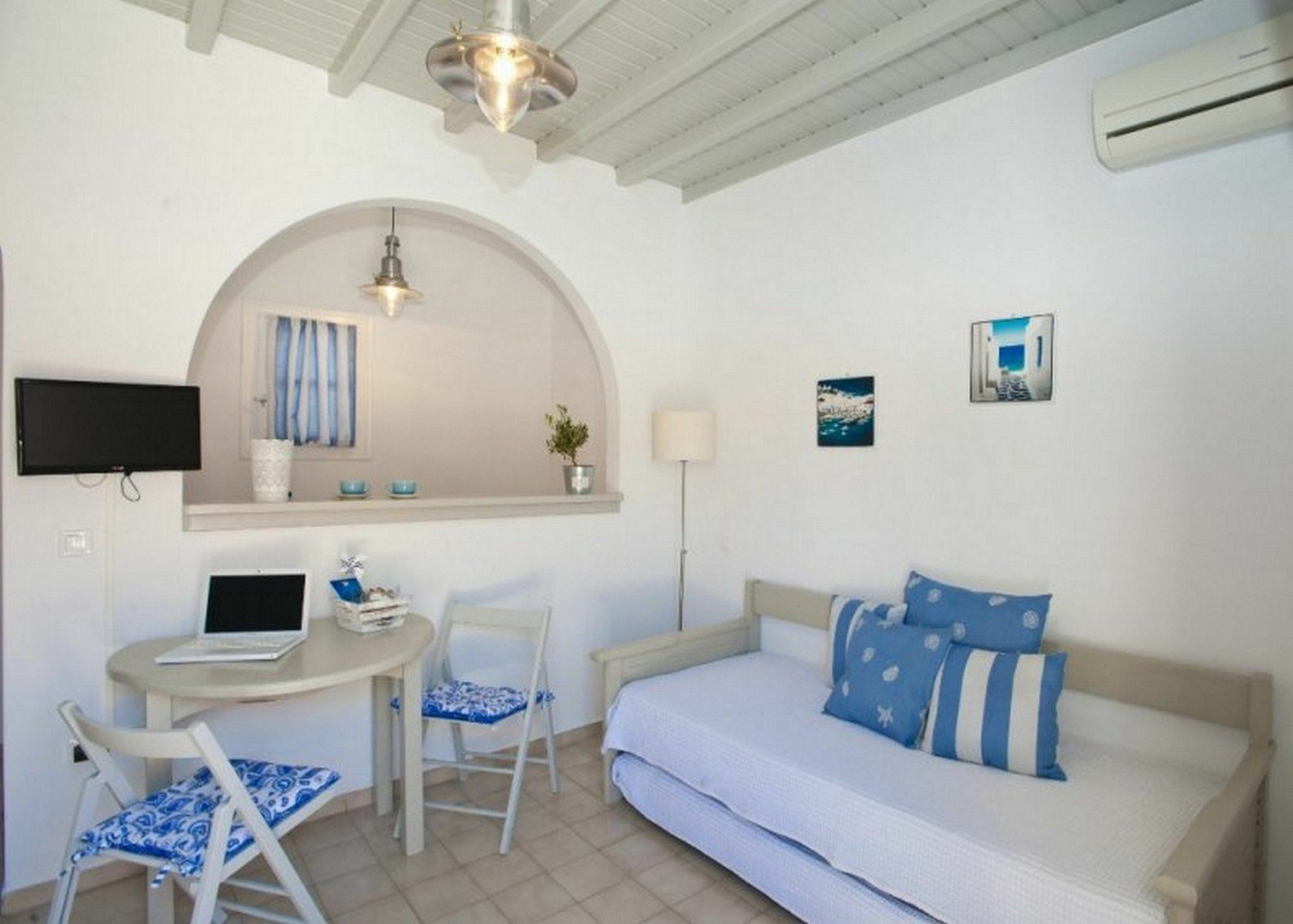 Gryparis' Club Apartment Mykonos Town