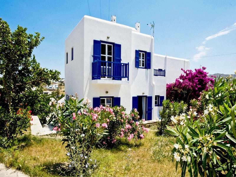 Gryparis' Club * Mykonos Town